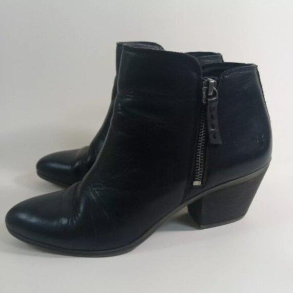 Frye Women's Judith Black Leather Ankle Booties Side Zippers Block Heel Size 8.5 - Picture 2 of 16